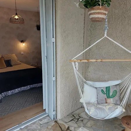 La Terrasse De Roxane