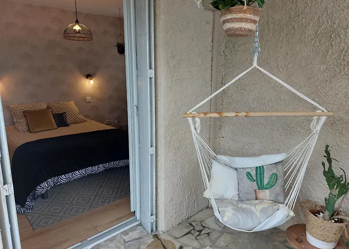 La Terrasse De Roxane